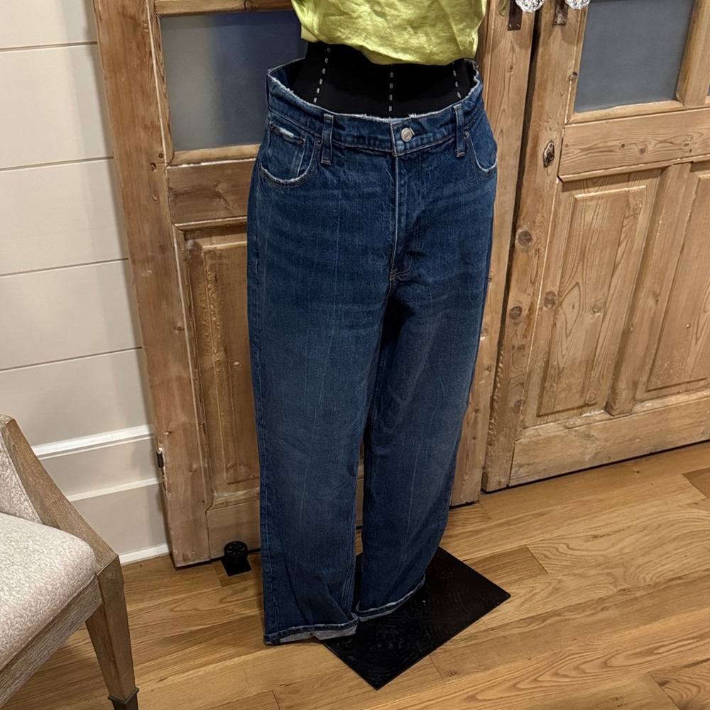 Abercrombie & Fitch the 90’s straight ultra high rise curve love jeans